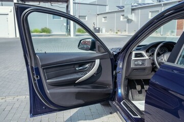 BMW 330 Serie 3 - 2018r - 330i Nawigacja, Klimatyzacja AC, HeadUp - Zdjęcie #2