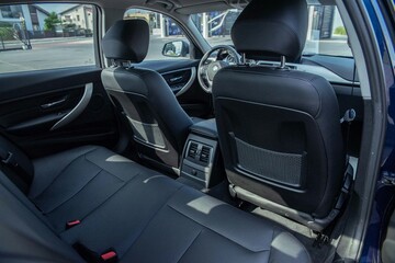 BMW 330 Serie 3 - 2018r - 330i Nawigacja, Klimatyzacja AC, HeadUp - Zdjęcie #17