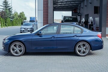 BMW 330 Serie 3 - 2018r - 330i Nawigacja, Klimatyzacja AC, HeadUp - Zdjęcie #7