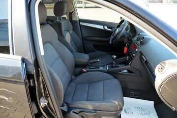 Audi A3 Sportback 2010r 1.6 TDI - Nawigacja, Klimatyzacja AC - Zdjęcie #24