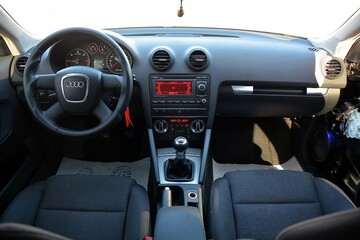 Audi A3 Sportback 2010r 1.6 TDI - Nawigacja, Klimatyzacja AC - Zdjęcie #5