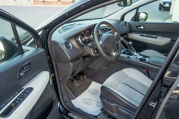 Peugeot 3008 2013 1.6HDi 114KM Navi Klimatronik Head-Up Napapijri Unikat - Zdjęcie #4