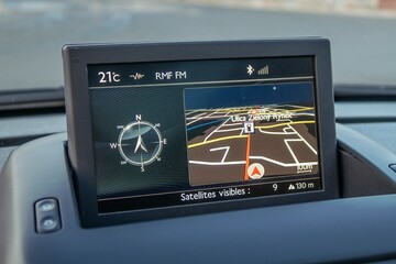 Peugeot 3008 2013 1.6HDi 114KM Navi Klimatronik Head-Up Napapijri Unikat - Zdjęcie #9