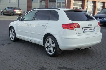 Audi A3 1.9 TDI 105KM Alufelgi Czujniki Klimatyzacja - Zdjęcie #27