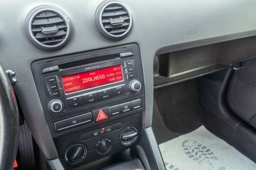 Audi A3 1.9 TDI 105KM Alufelgi Czujniki Klimatyzacja - Zdjęcie #9